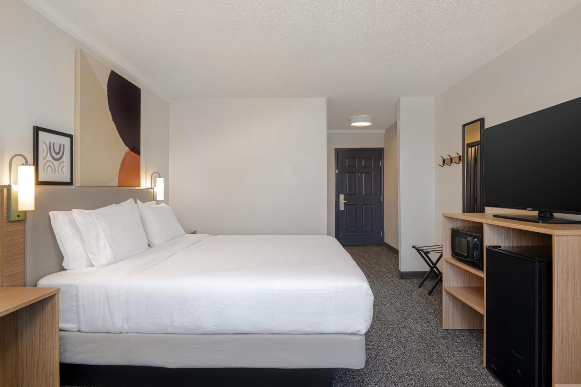 Spark By Hilton Hotel